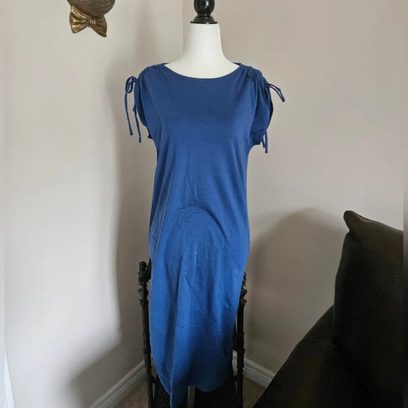RW & CO. Crew-Neck Straight Dress With Drawcords At Shoulder - Picture 7 of 11